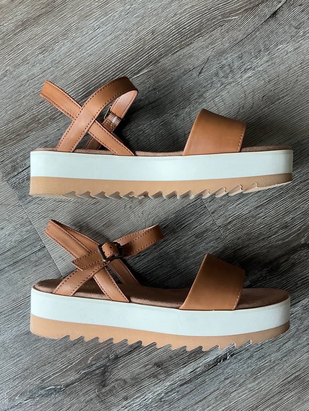 TOMS Brynn Platform Sandal in Tan Leather Size 7.5